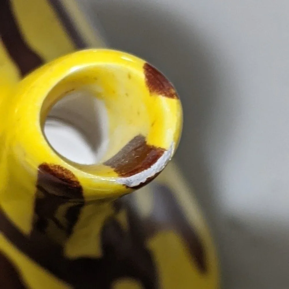 Tea coffee chocolate pot pitcher ceramic yellow brown dripping